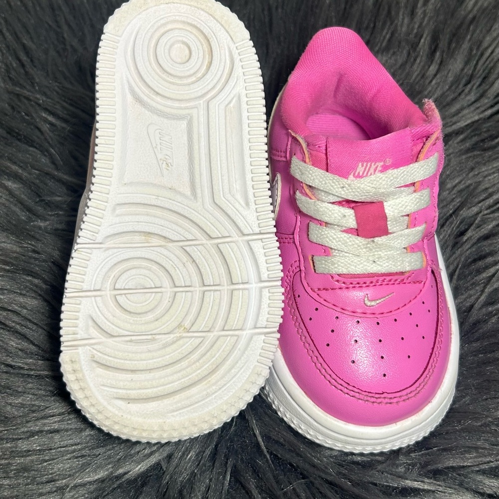 Nike Force 1 Low EasyOn Baby/Toddler Pink and White Low-Top Sneakers Size 6c - Picture 9 of 11